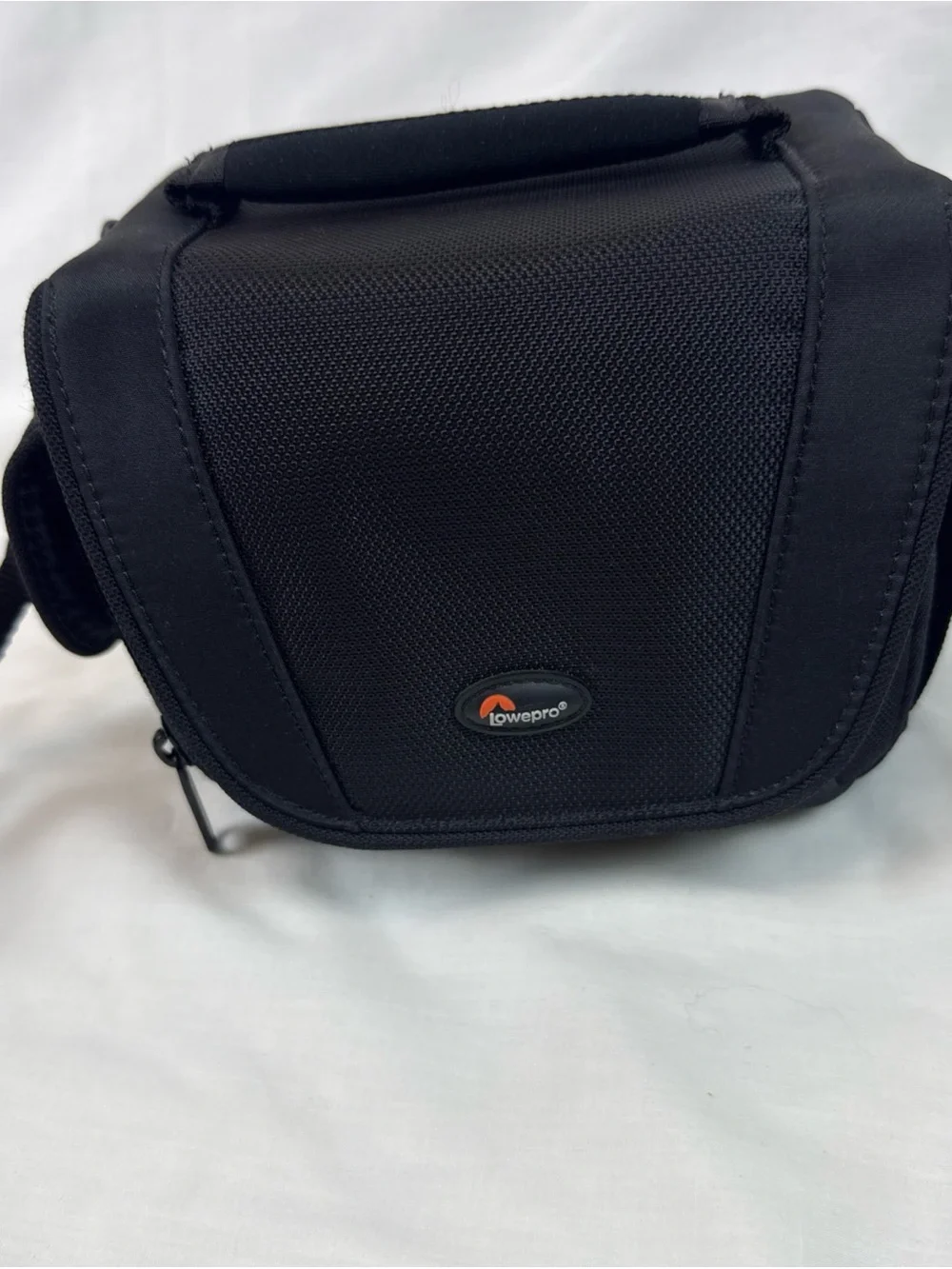 Lot of Vintage Canon EOS DVD Camcorder with LowerPro Black Carry Bag 2 Batteries